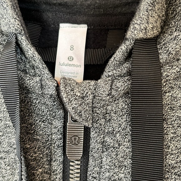 Lululemon Catch A Moment Hoodie Size 8 - Picture 2 of 9